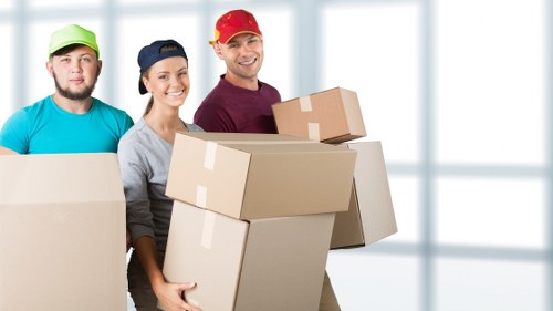 Customer confirming a moving service arrangement